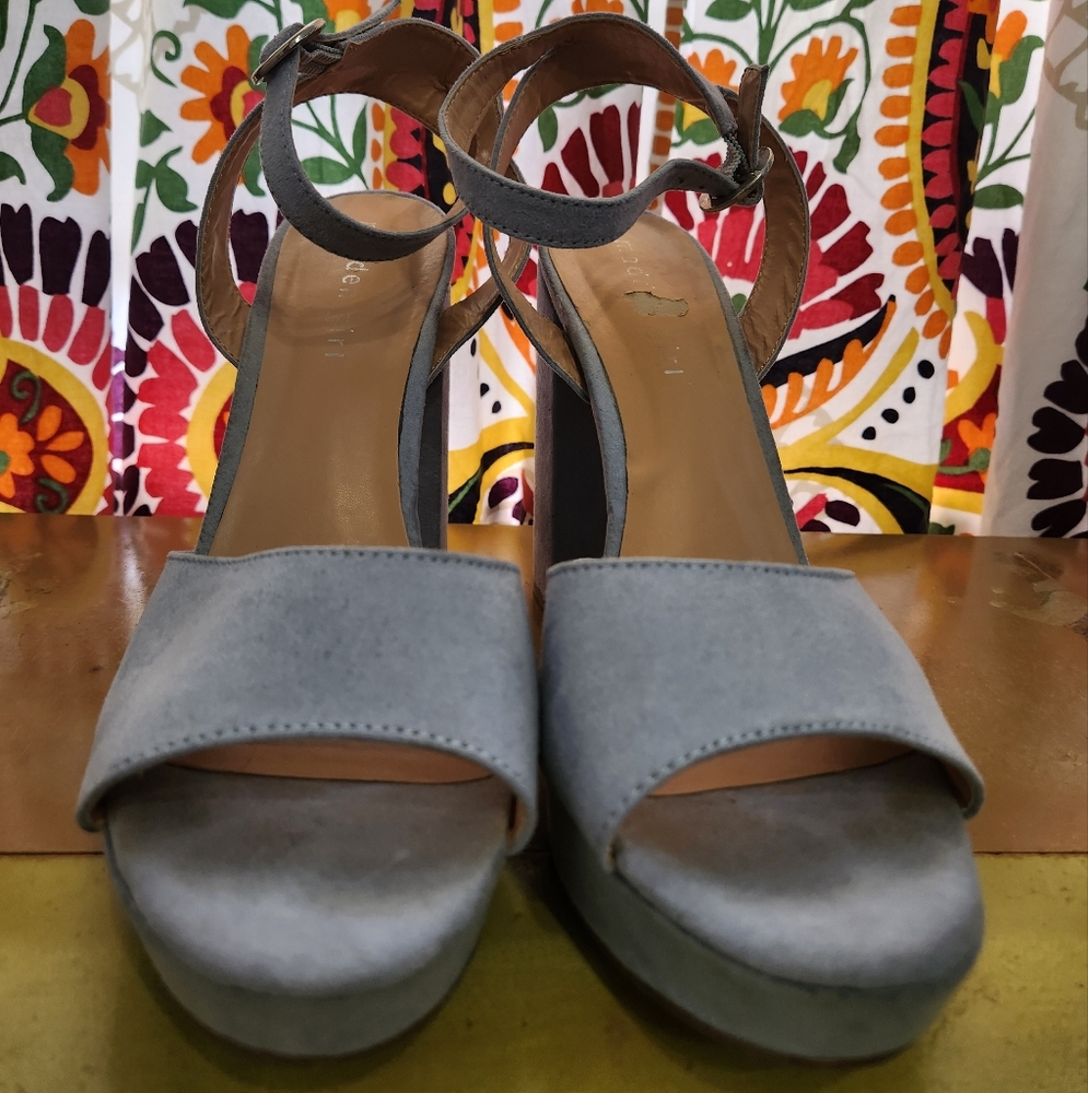 Madden Girl Light Blue Platform Heels with Ankle Strap size 8